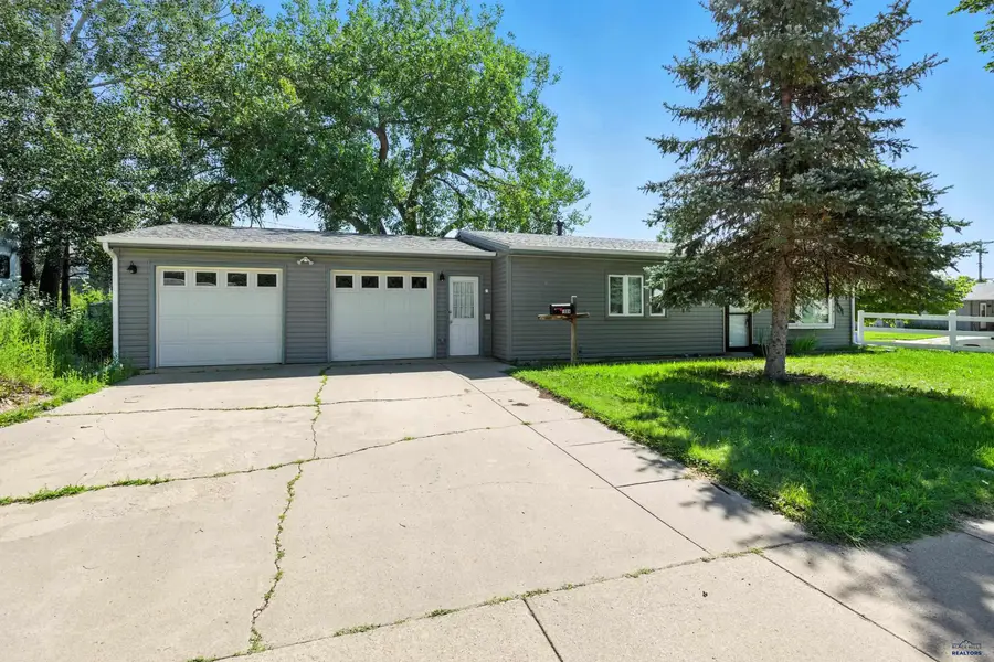 1004 Racine, Rapid City, SD 57701 - Image #2