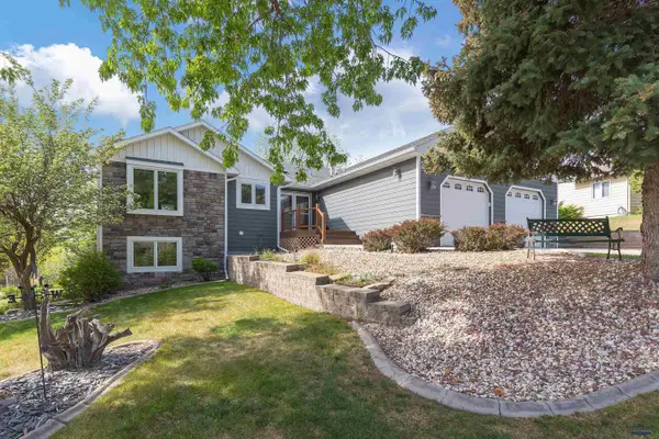 457 Terracita Dr, Rapid City, SD 57701