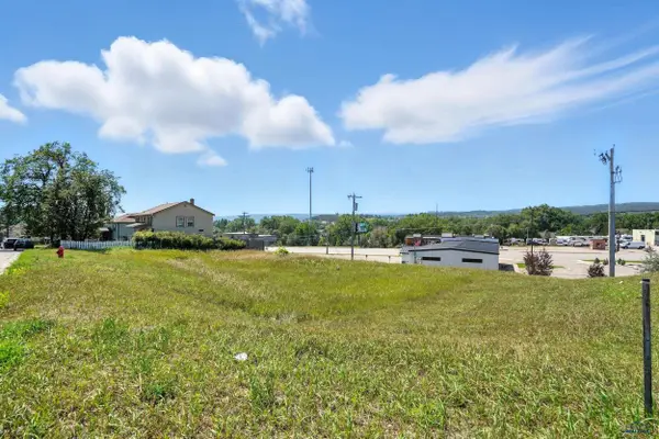 3429 W Rapid, rapid  city, SD 57701