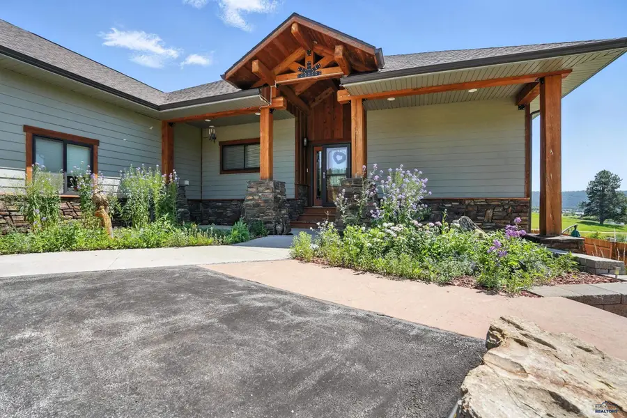 20694 Roosevelt Ct, Sturgis, SD 57785 - Image #2