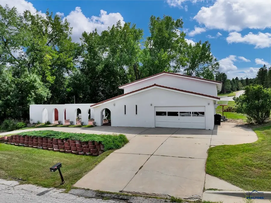 3921 Crocus Ln, Rapid City, SD 57702 - Image #2