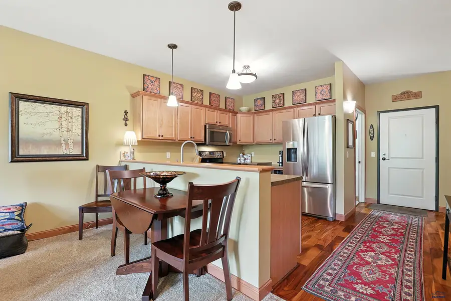 4031 Fairway Hills Dr, Rapid City, SD 57702 - Image #3