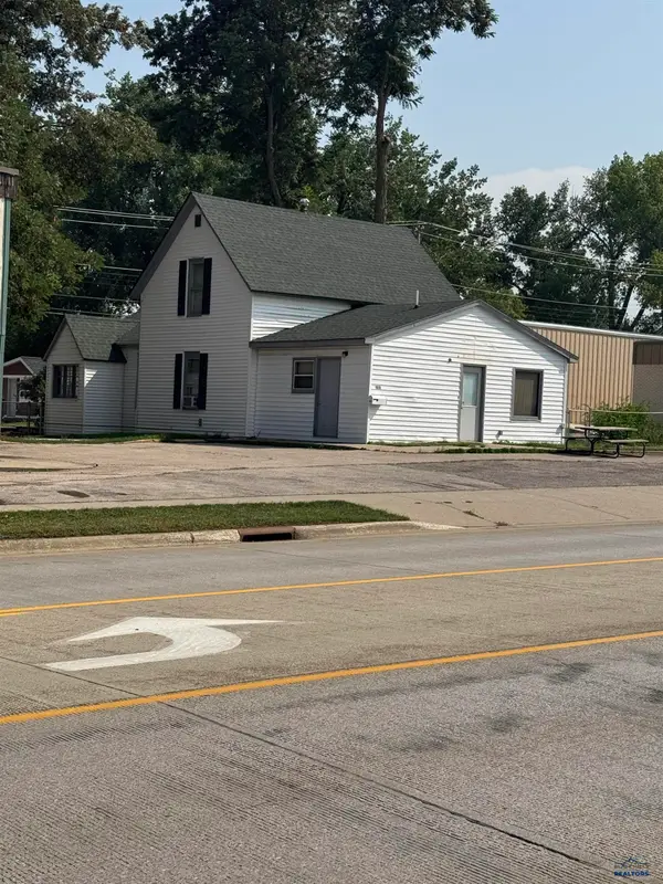 1828 Junction Ave, Sturgis, SD 57785