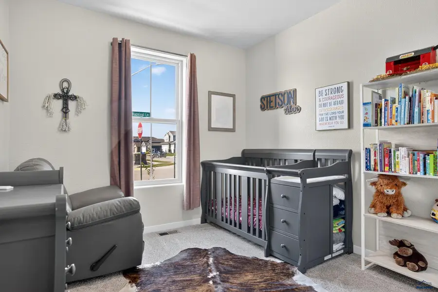 3002 Hazelnut Ln, Rapid City, SD 57703 - Image #2