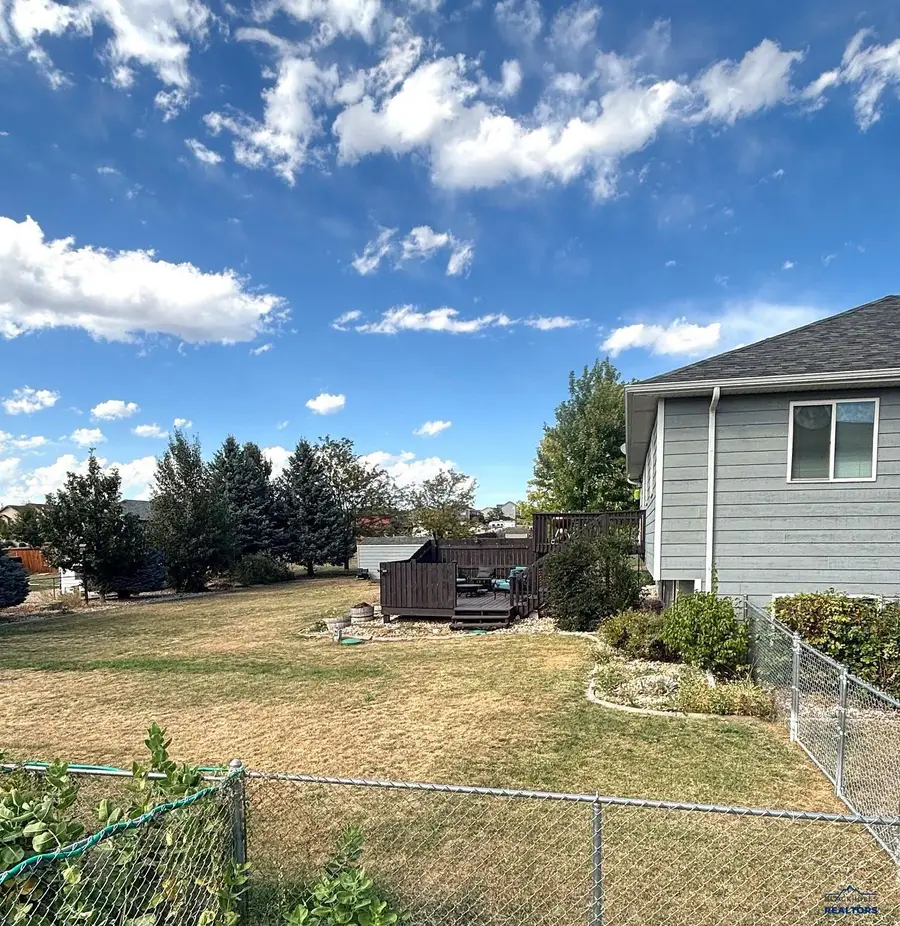 22975 Morninglight Dr, Rapid City, SD 57703 - Image #2