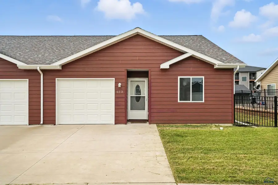 613 Kathryn Ave, Rapid City, SD 57701 - Image #2