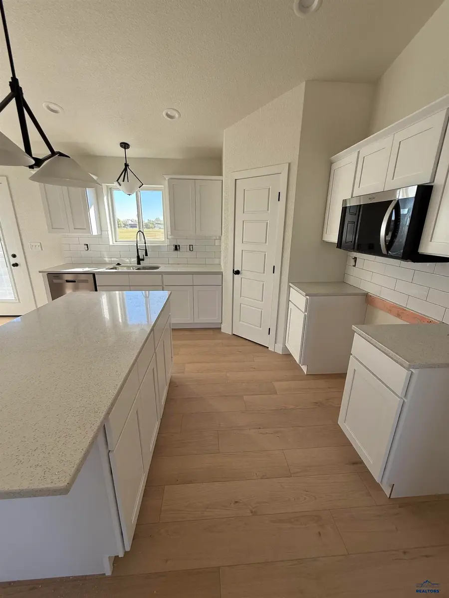 652 Eagle Ct, Box Elder, SD 57719 - #3