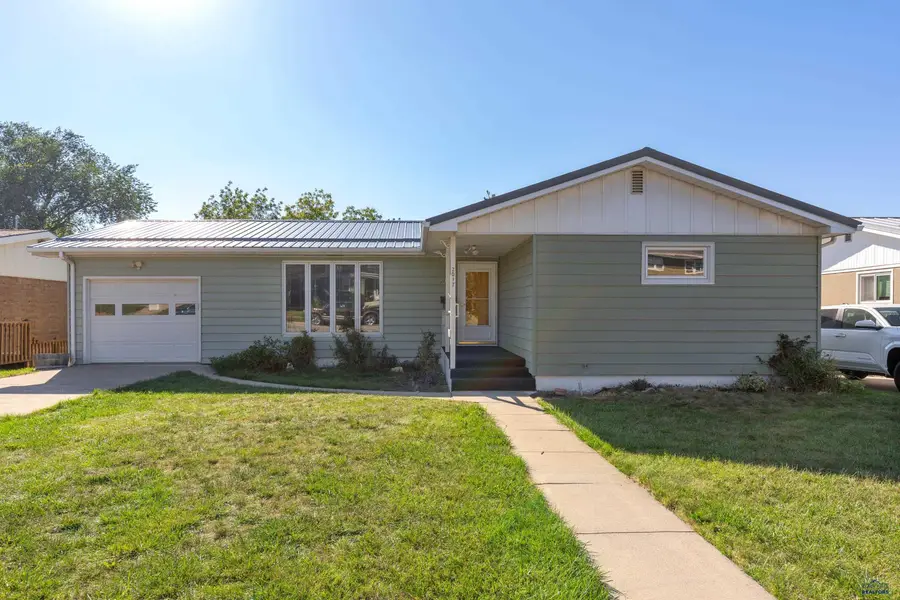 2017 Stirling, Rapid City, SD 57702 - Image #2