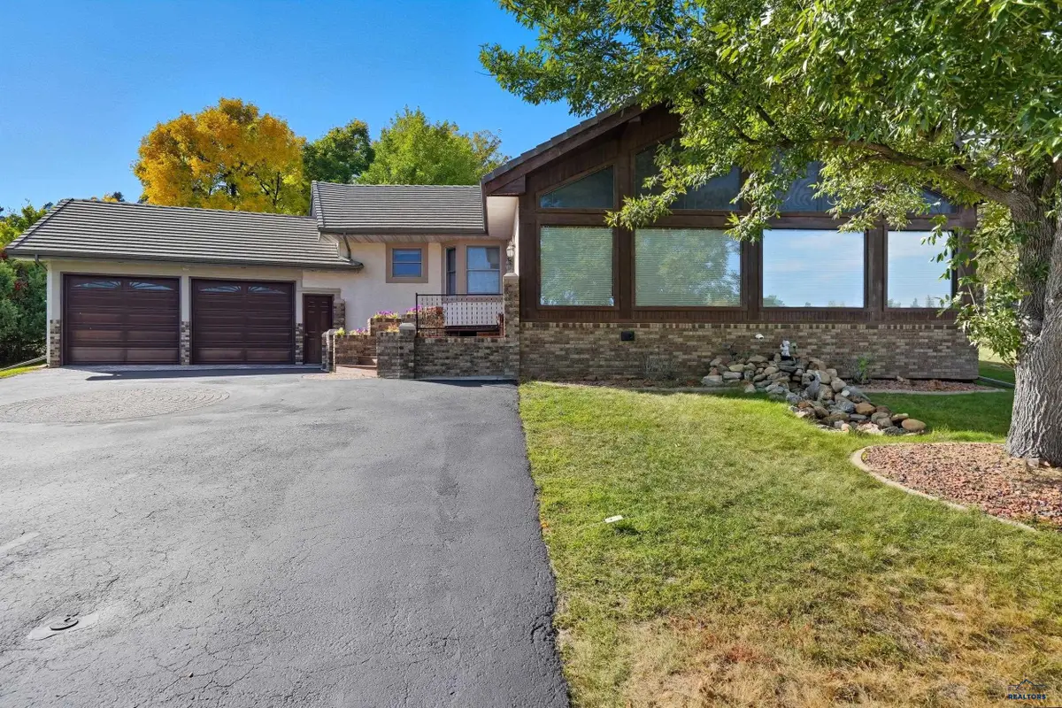 1621 Nickel St, Rapid City, SD 57701 - Image #1