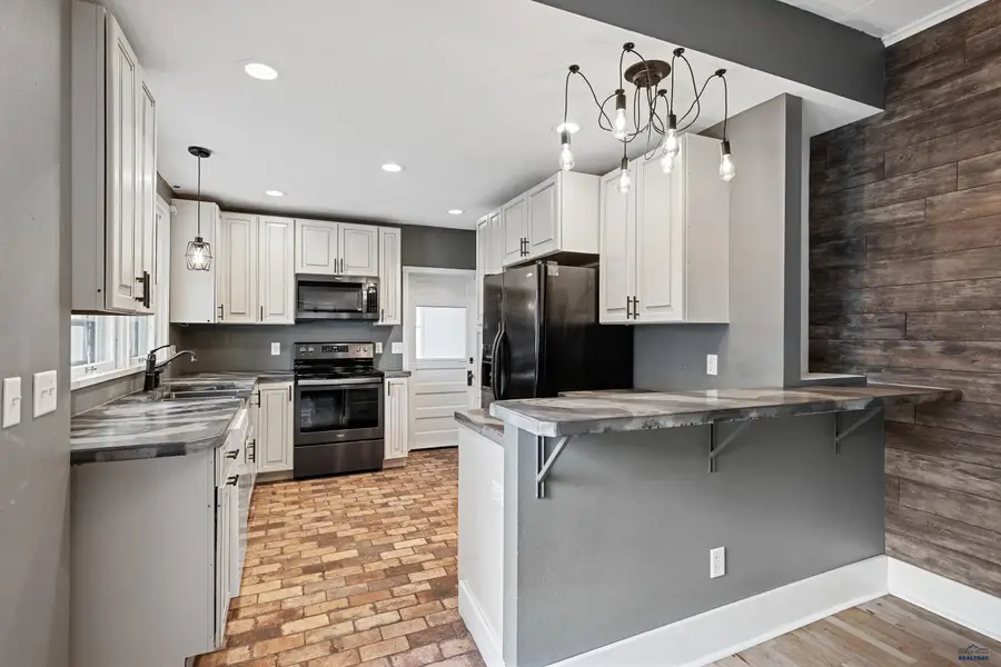 1115 Quincy, Rapid City, SD 57701 - #2