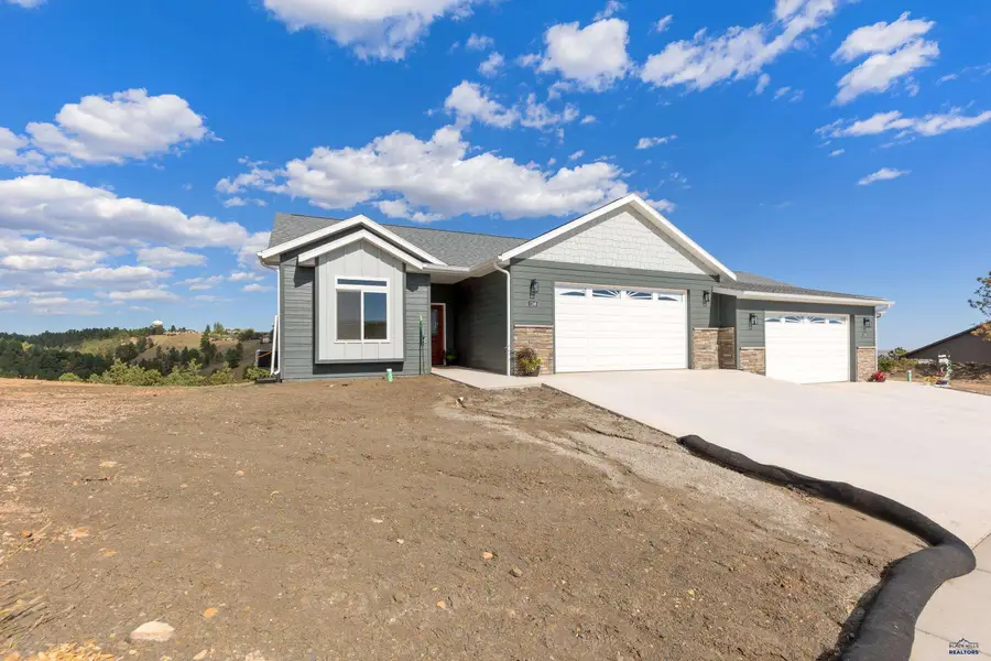 1246 Pinnacle Ct, Rapid City, SD 57701 - Image #2