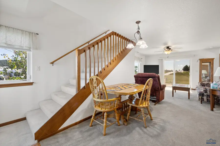 10010 Bellingham Dr, Summerset, SD 57718 - Image #2