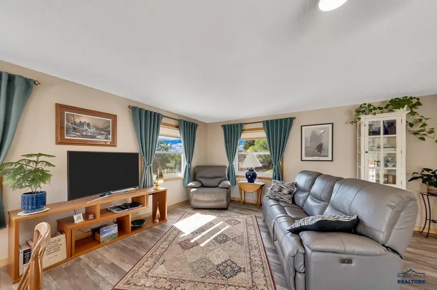 537 S 16th St, Hot Springs, SD 57747 - Image #3