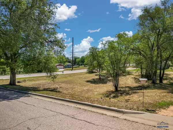 2303 Wilson Ave, Hot Springs, SD 57747