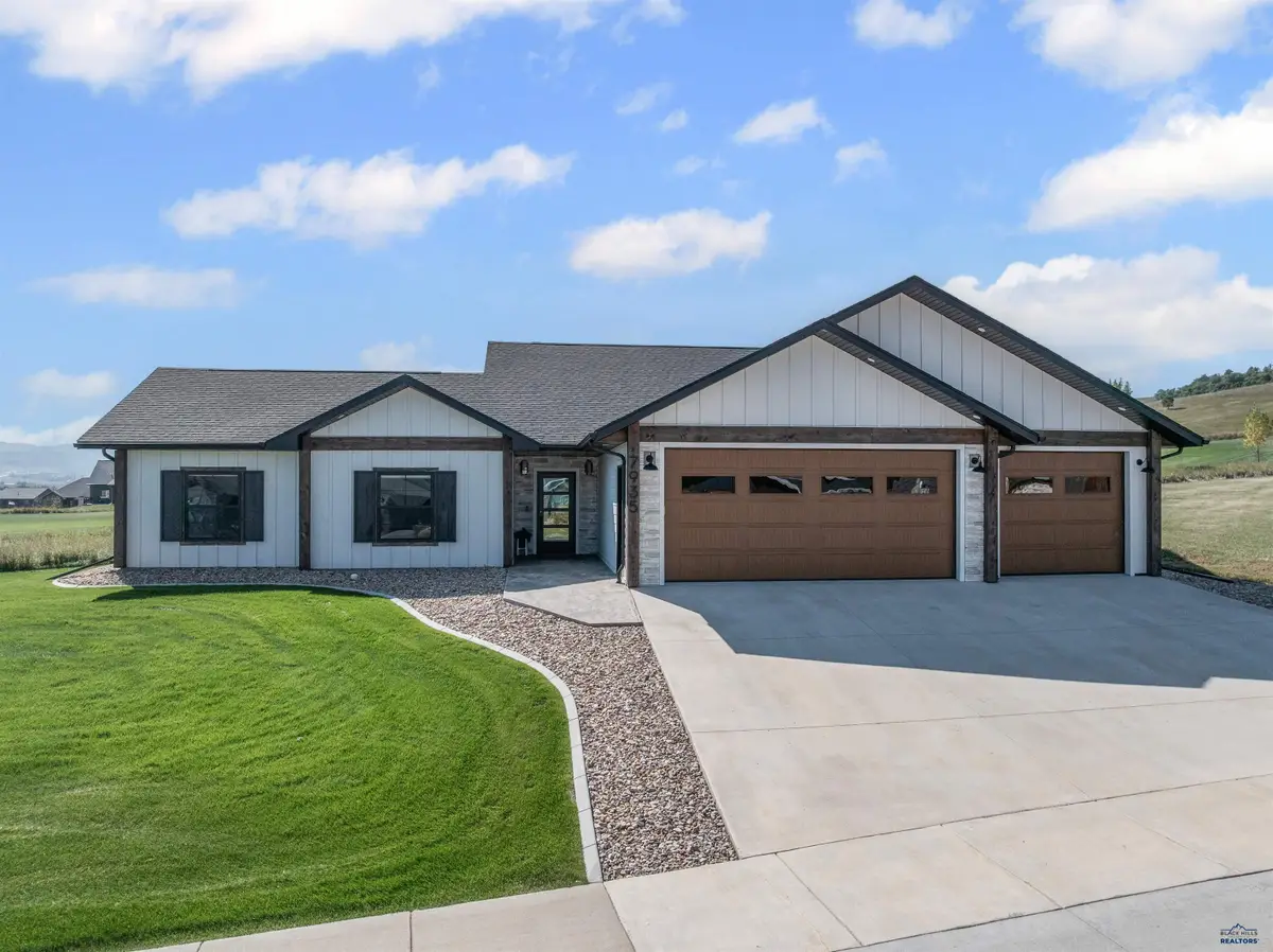 7935 Brooks Loop, Spearfish, SD 57783 - Image #1