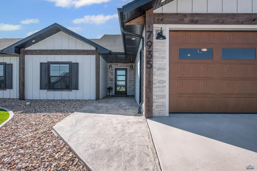 7935 Brooks Loop, Spearfish, SD 57783 - Image #2