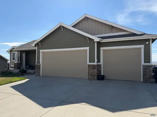 3207 Eunice Dr, Rapid City, SD 57703
