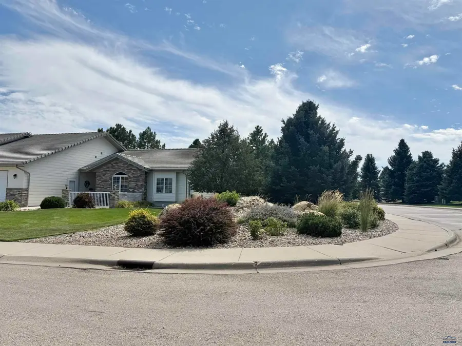 3931 Northstar Ct, Rapid City, SD 57701-6914 - Image #3