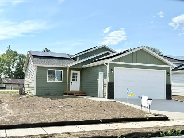 3897 Haralson Ln, Rapid City, SD 57703