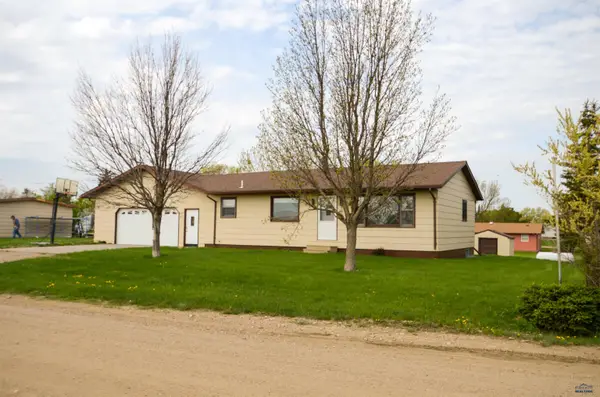401 S Pine Av, Presho, SD 57568