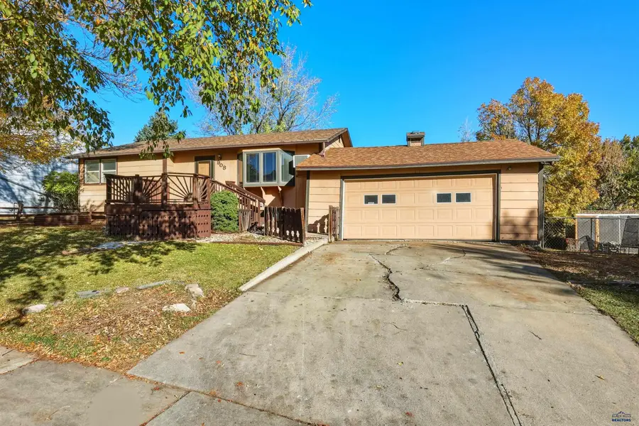 908 Antares Ct, Rapid City, SD 57701 - Image #2