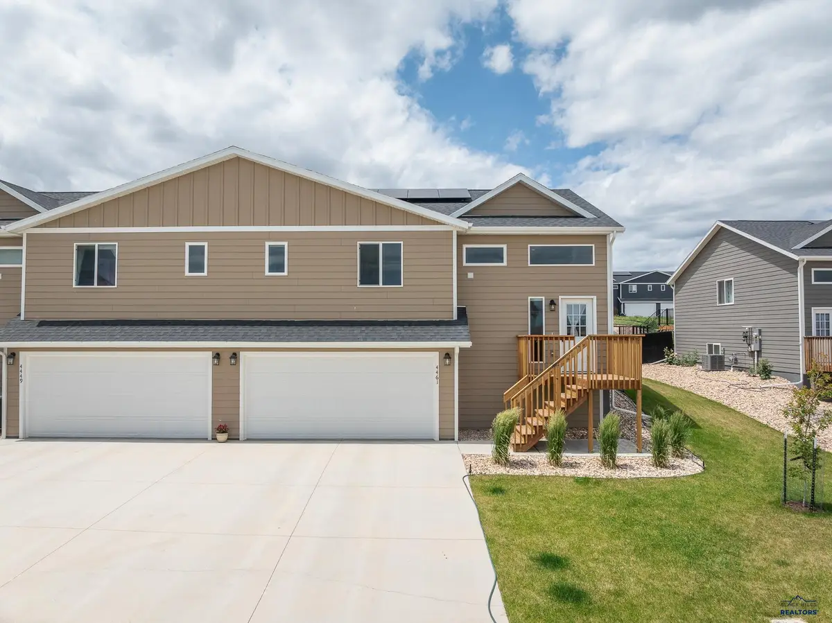 4461 Misty Woods Ln, Rapid City, SD 57701 - Image #1