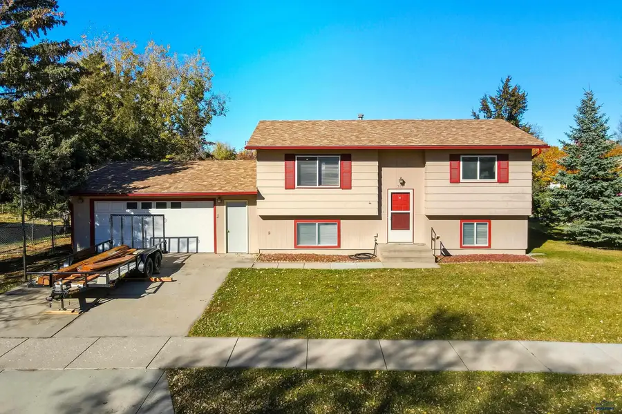 524 E Centennial, Rapid City, SD 57701 - Image #2