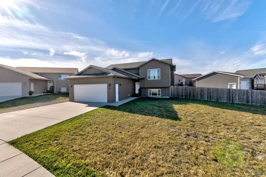317 Bear Tooth Dr, Box Elder, SD 57719-0000 - Image #2