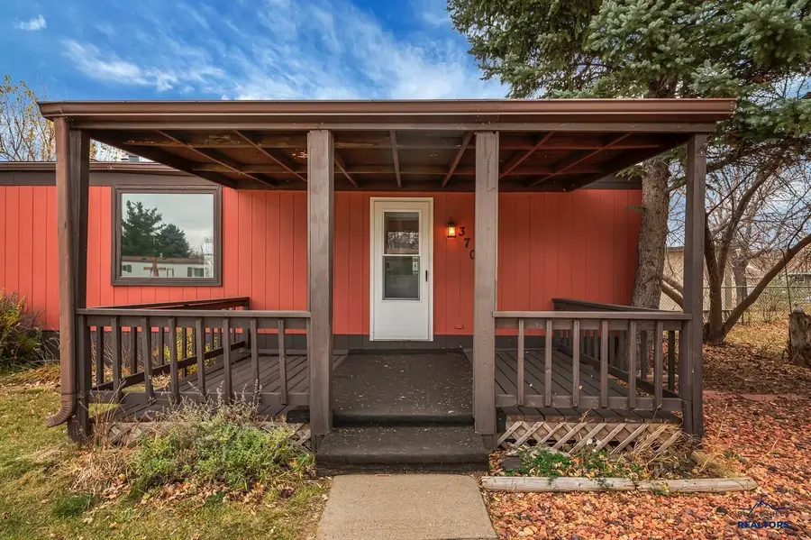 3704 Chief Dr, Rapid City, SD 57701 - Image #2