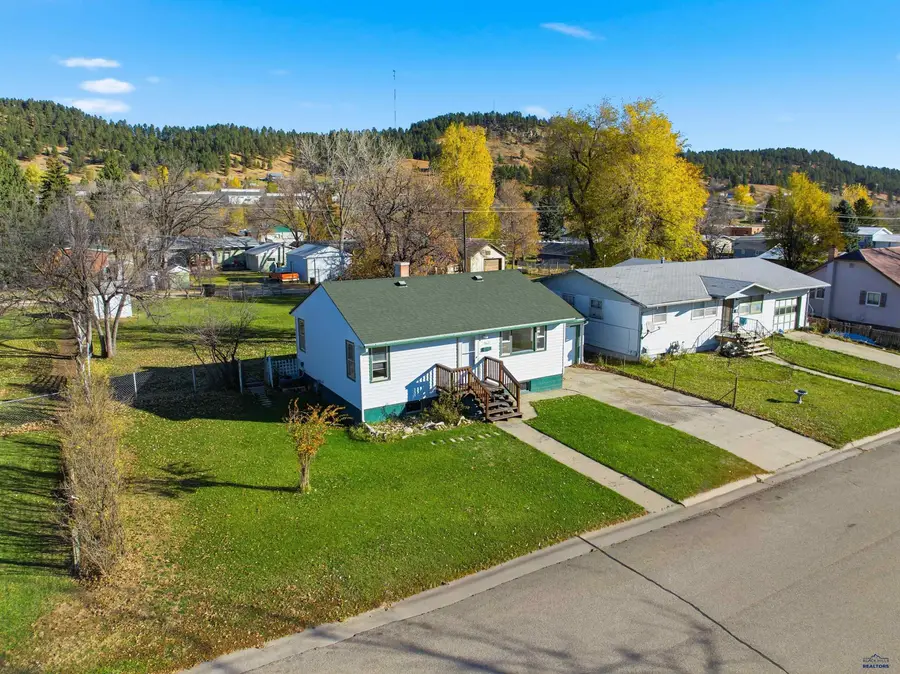 1967 Park Ave, Sturgis, SD 57785-9999 - Image #3