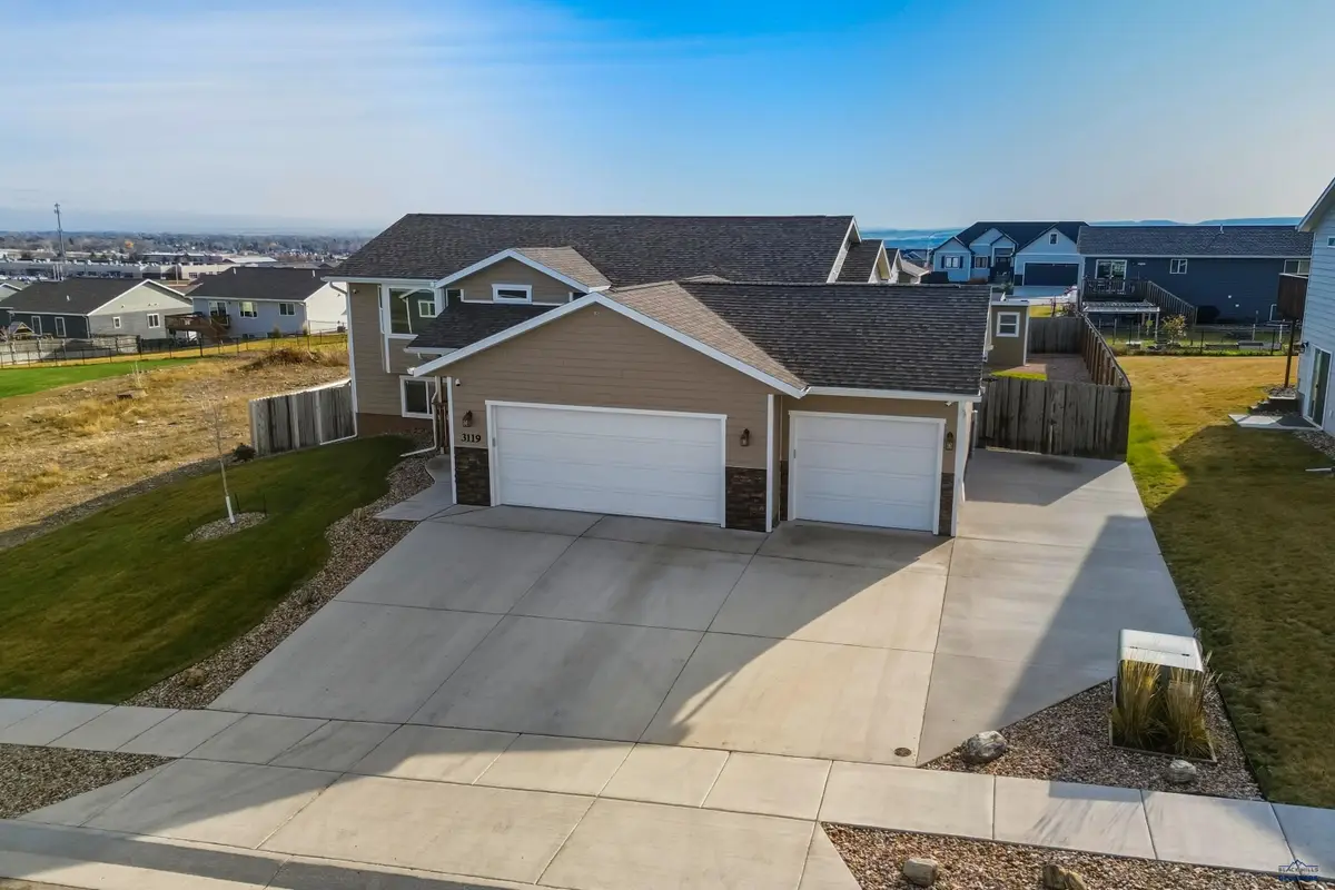 3119 Jessup Ln, Rapid City, SD 57703 - Image #1