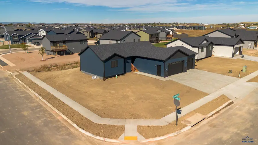 627 Bull Run Dr, Box Elder, SD 57719 - #2