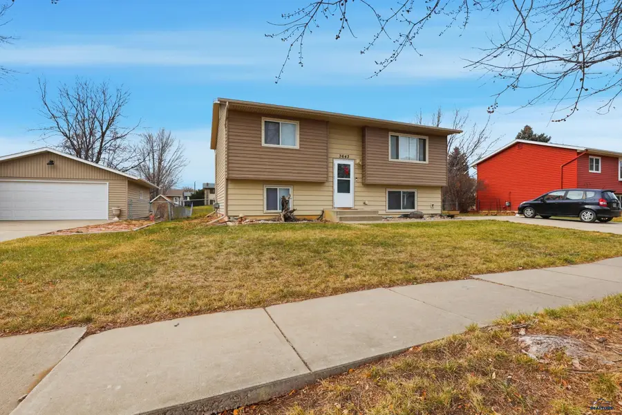 3643 Ivy Ave, Rapid City, SD 57701-7547 - Image #2