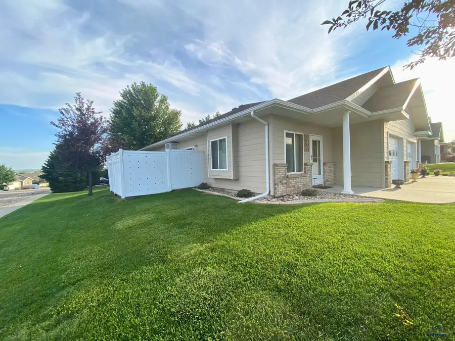 2412 Merlot Dr, Rapid City, SD 57701 - Image #3
