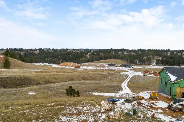 5716 Cloud Peak Dr, Rapid City, SD 57702