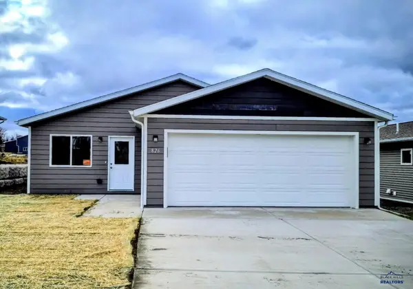 826 Heritage Dr, Belle Fourche, SD 57717