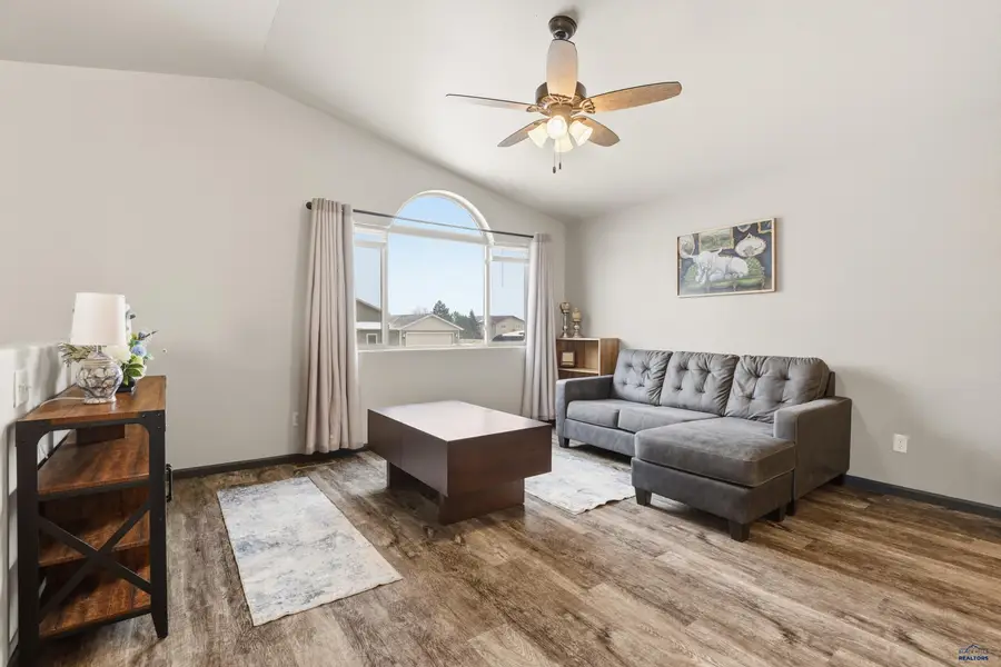 541 Pride Ct, Box Elder, SD 57719 - Image #2