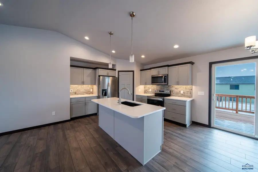 615 Bull Run Dr, Box Elder, SD 57719 - #2