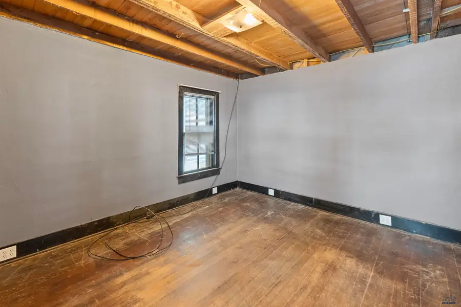 10 SW Hill, Newcastle, WY 82701 - #3