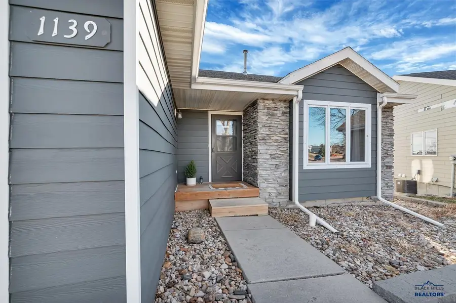 1139 Field View Dr, Rapid City, SD 57701 - Image #2