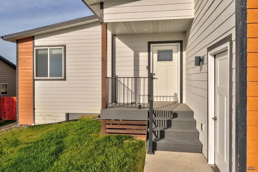 5410 Darian St, Rapid City, SD 57703 - Image #2