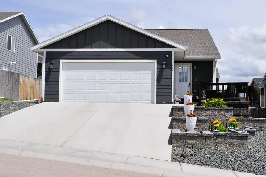 856 Diamond Ridge Boulevard, Rapid City, SD 57703 - Image #2