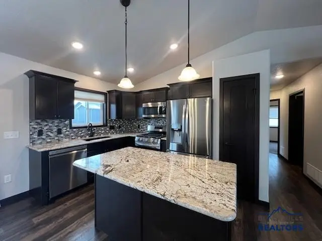 533 Bull Run Dr, Box Elder, SD 57719 - Image #2