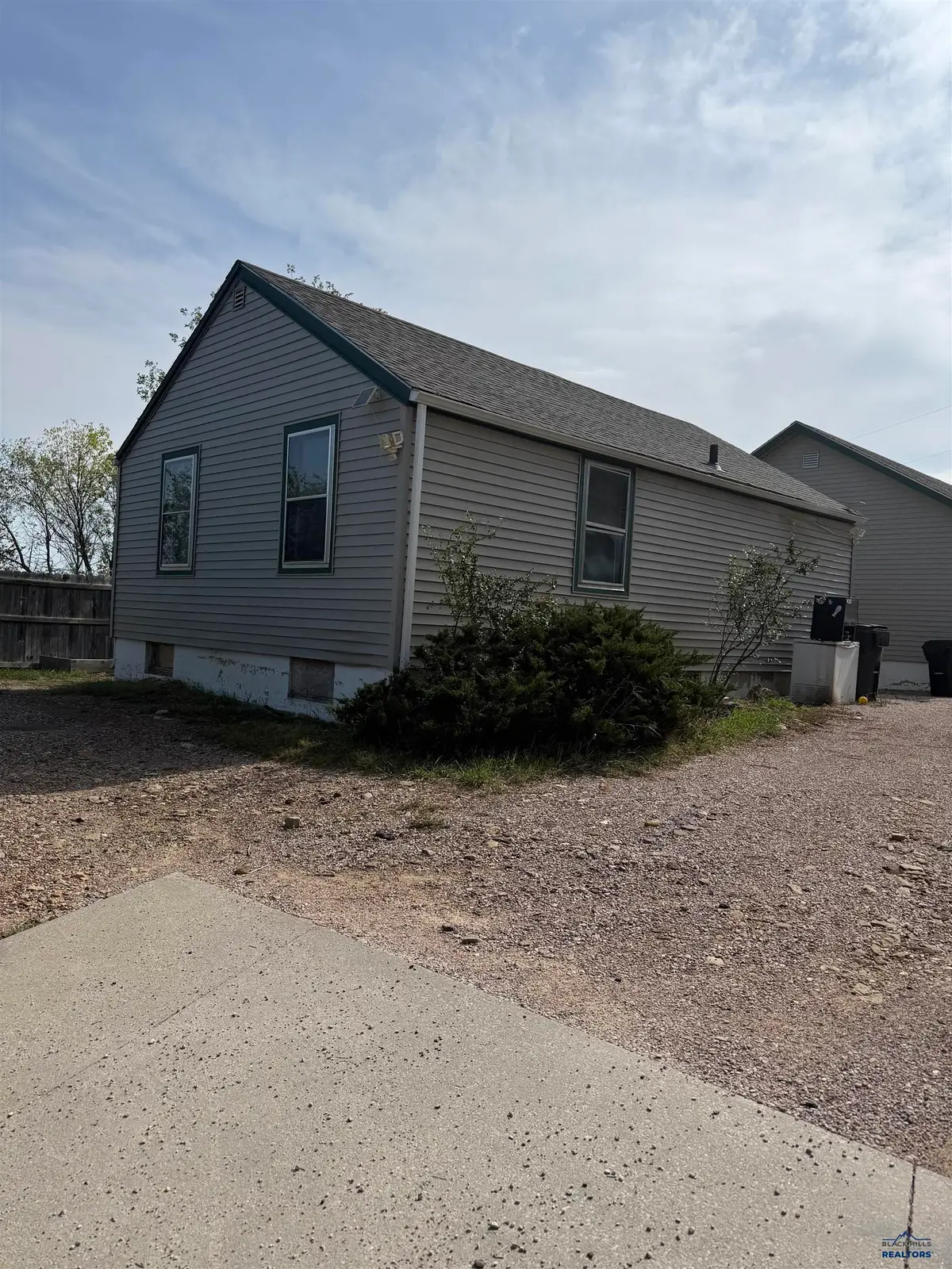 1235 Hill St, Rapid City, SD 57701-2563 - Image #1
