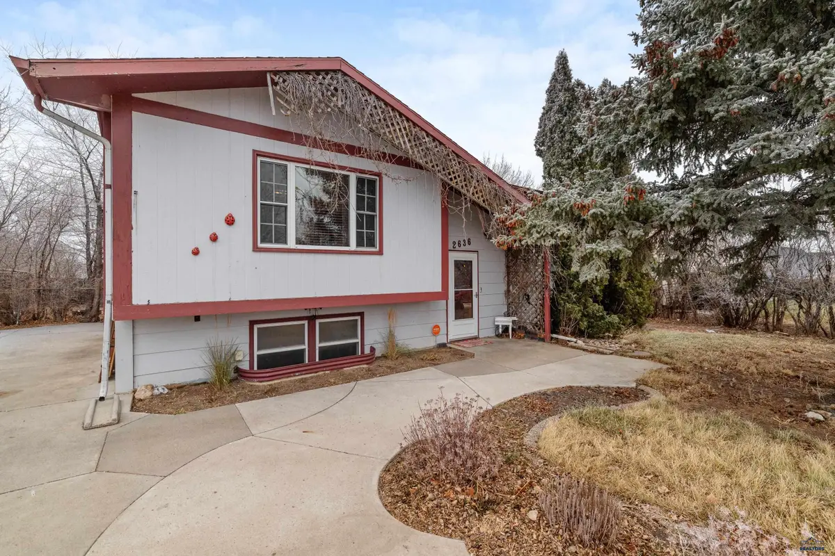 2636 Plateau Ln, Rapid City, SD 57703 - Image #1