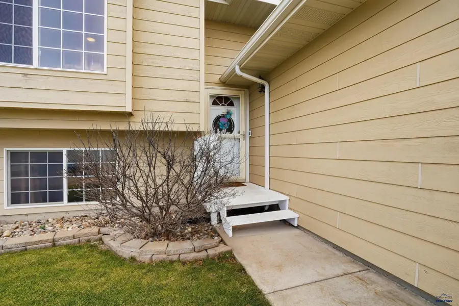 5009 Elmer St, Rapid City, SD 57703 - Image #3