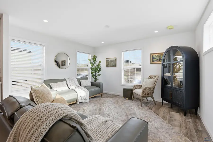 1717.46 E Philadelphia, Rapid City, SD 57703 - Image #2