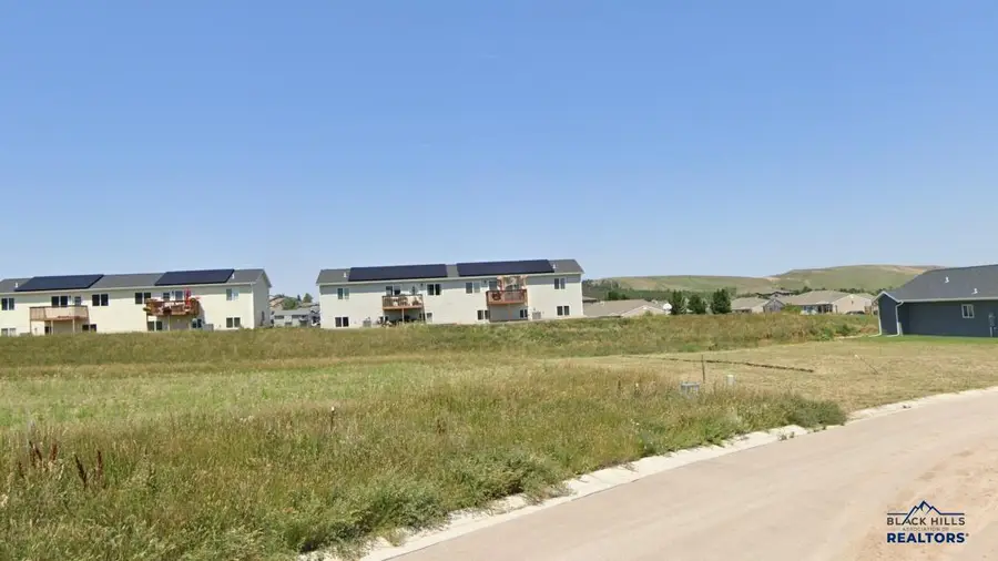 864 Petros Dr, Rapid City, SD 57701 - Image #2