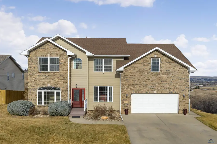 6530 Wellington Dr, Rapid City, SD 57702 - Image #2