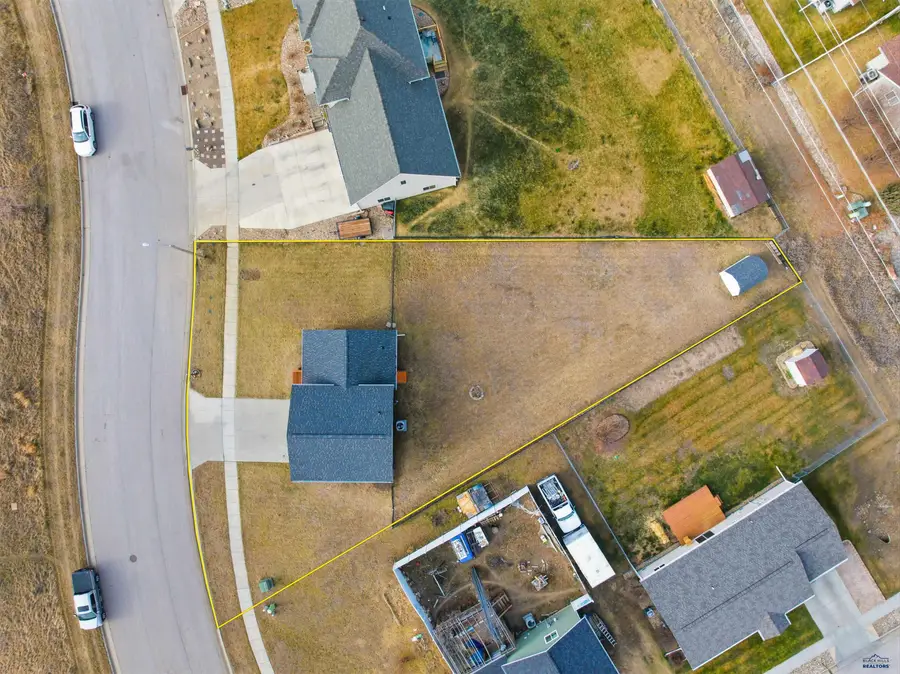 916 Kathryn Ave, Rapid City, SD 57701 - Image #2